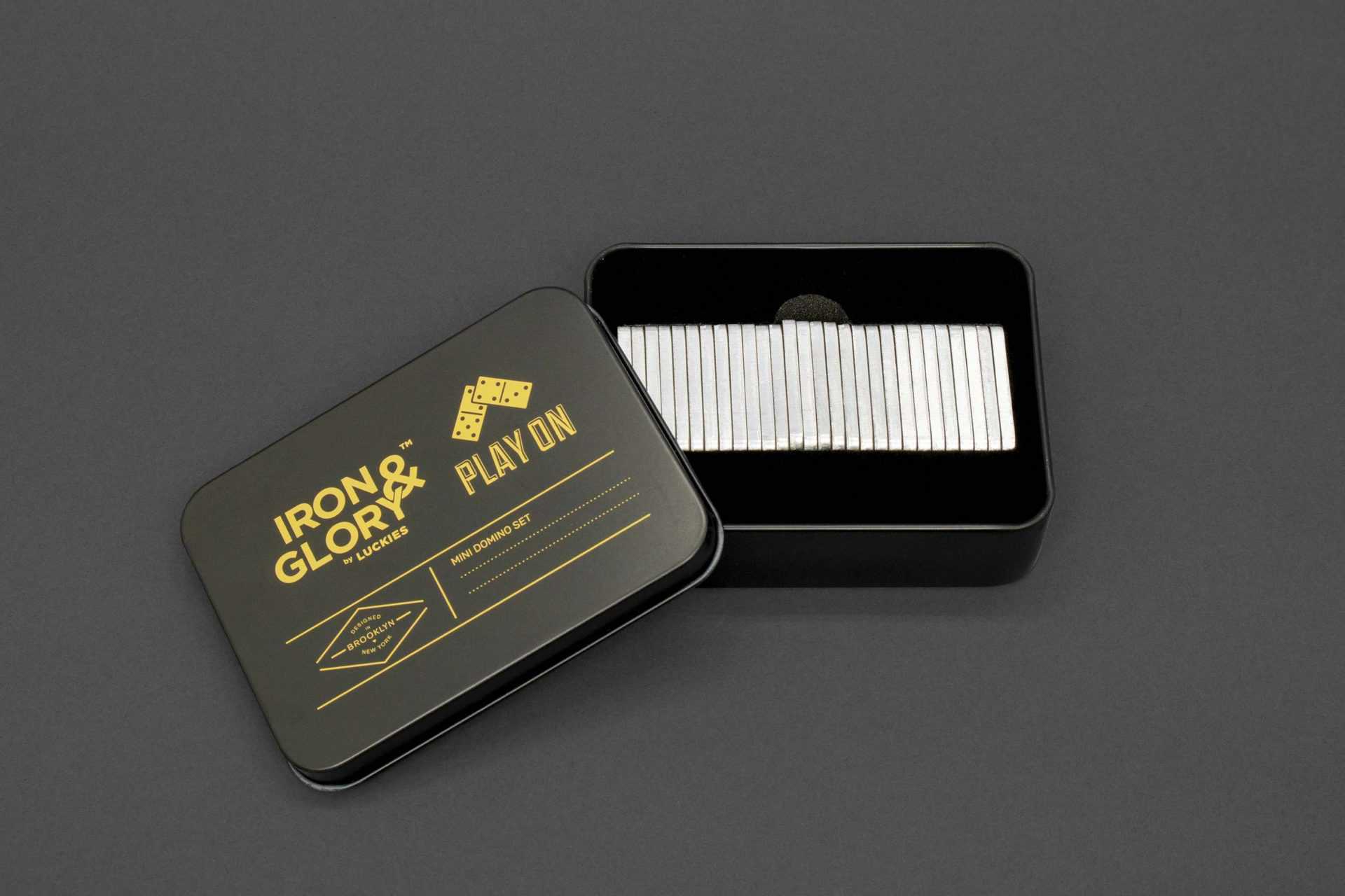 Domino Mini Travel Set Iron Glory Play ON