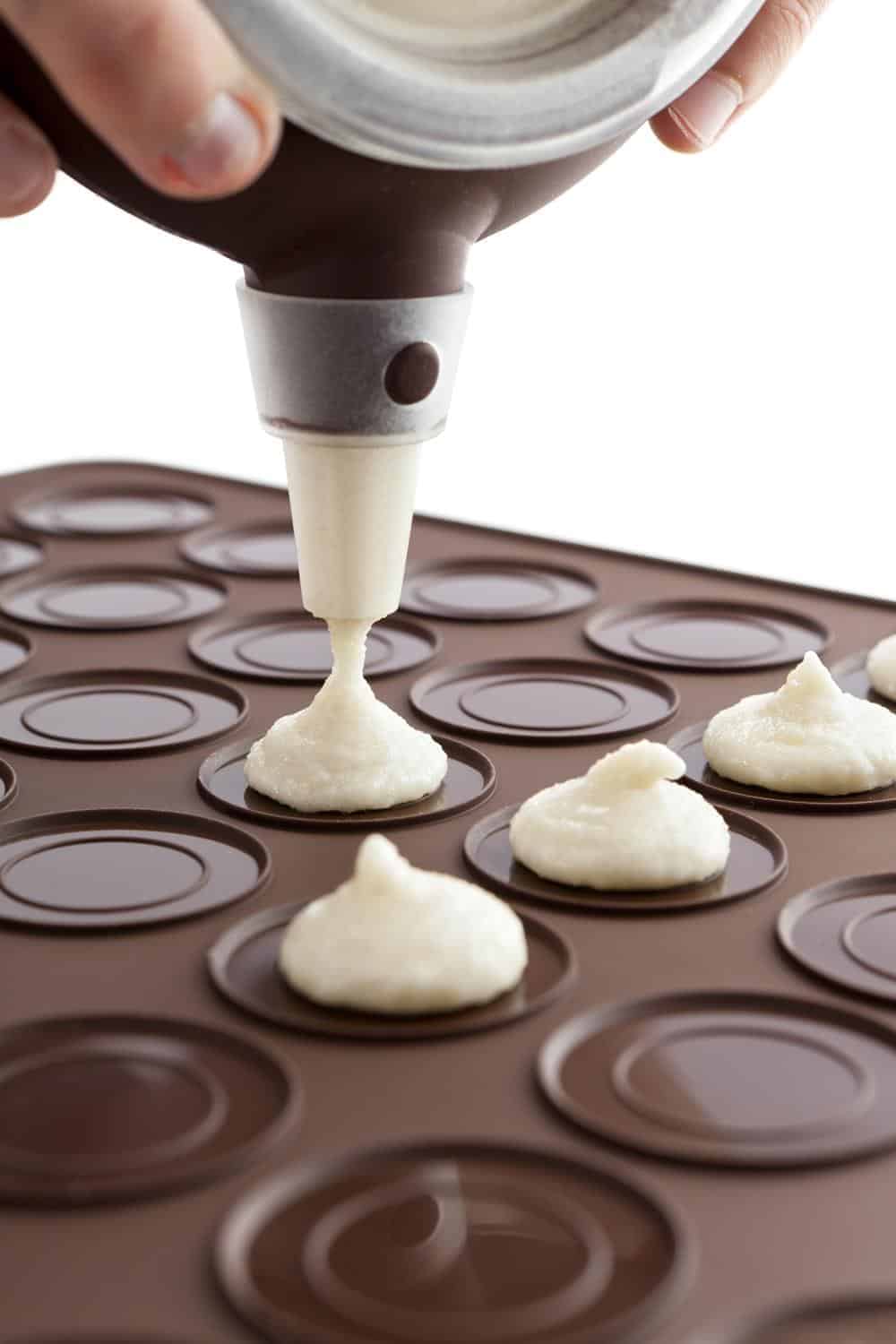 Lekue Macaron Baking Set Kit