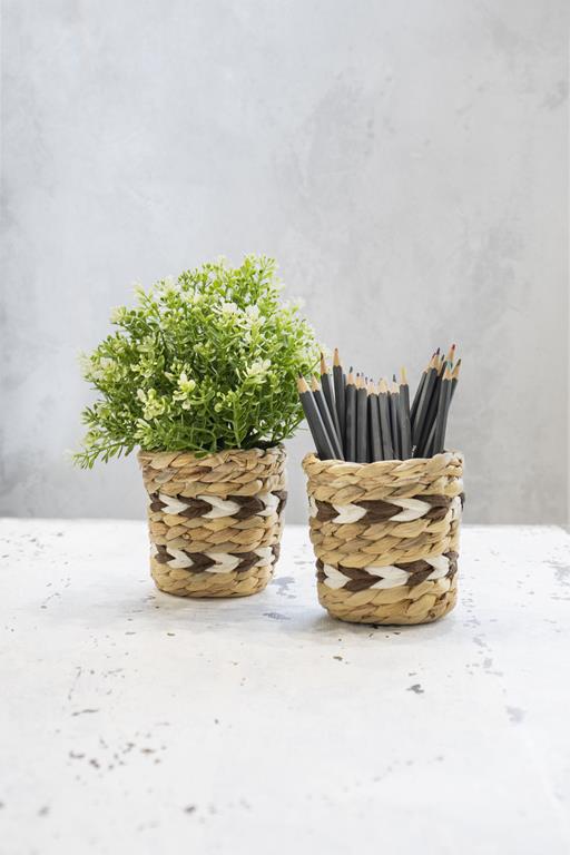KitchenCraft Set of 2 Water Hyacinth Planters – Chevron