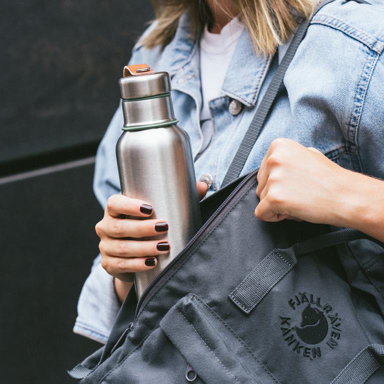 Black + Blum Insulated Water Bottle Large - Image 13