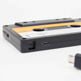 Suck_UK_Cassette_Wireless_Speaker