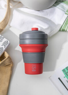 Colourworks Silicone Collapsible Travel Mug 350ml.