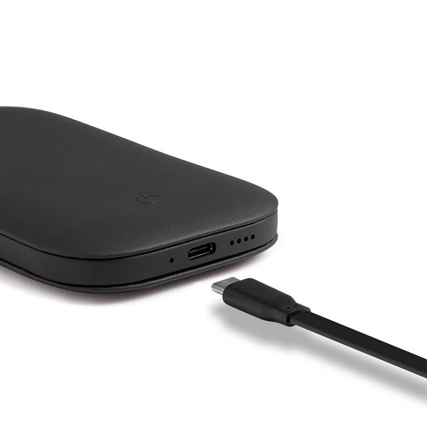 Lexon_Design_Softpower_Wireless_Power_Bank_QI-Black
