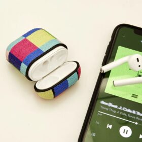 Kikkerland_Plaid_Air_Pod_Case