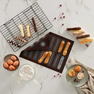 Lékué_Microperforated_Silicone_Baking_Bat_40x30cm