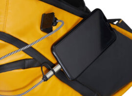 Samsonite Ecodiver USB Port