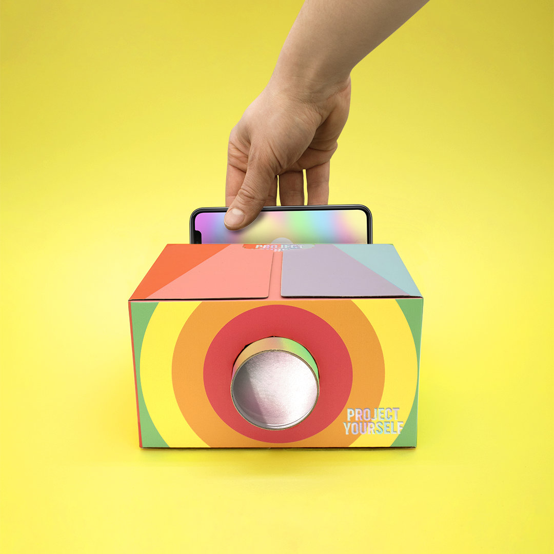 Luckies Project Yourself Phone Projector - Rainbow - Image 6